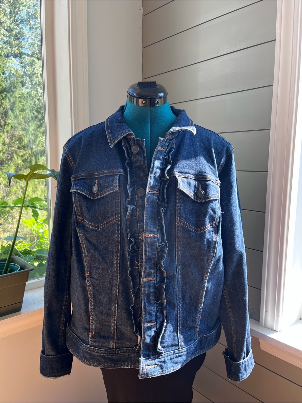 Talbots Dark Blue Denim Ruffle-Front Jacket woman’s
